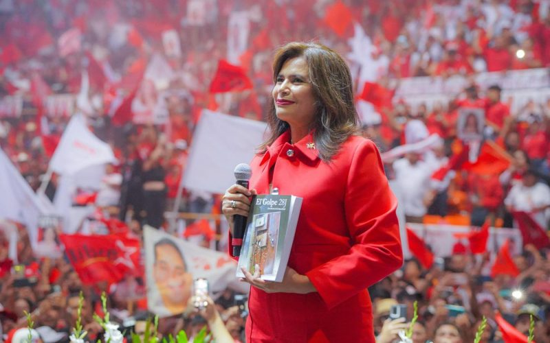 The legal defense of BANHCRESER and Rixi Moncada